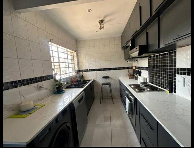 2 BEDROOM HOUSE FOR SALE IN KLOPPERPARK